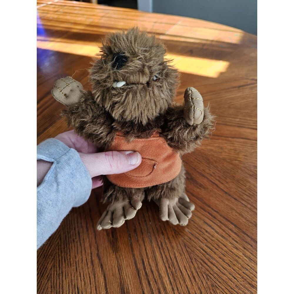 Chronicles of NARNIA Rare Stuffed Animal Plush Toy Vintage '05 MRS BEAVER #80096